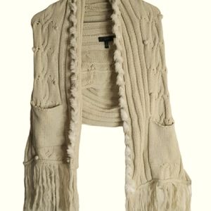 Jessica Simpson Pocket Shawl‎